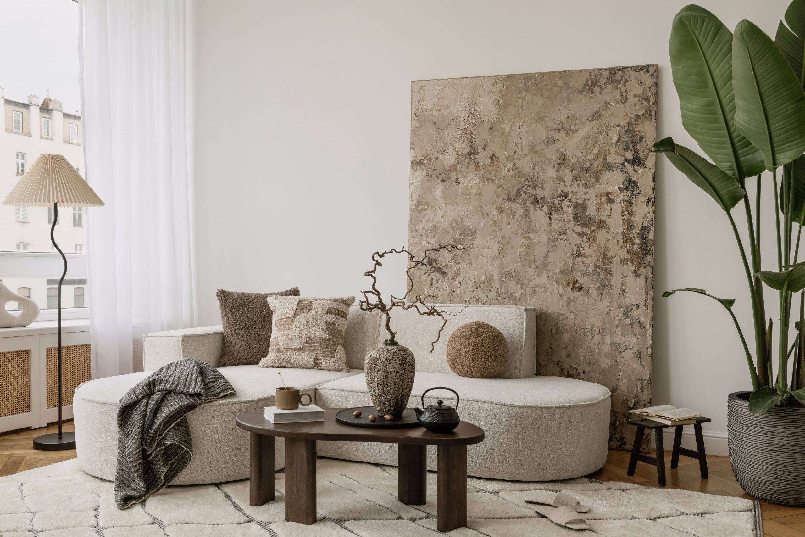 Freshen up your home for Spring 2025: colour trends &#038; eco-friendly paint ideas